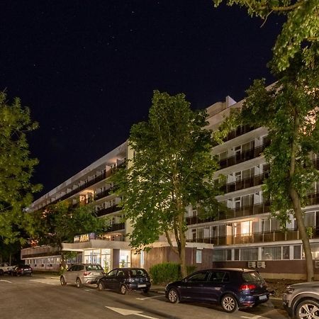 Hotel Neko Saturn Exteriör bild