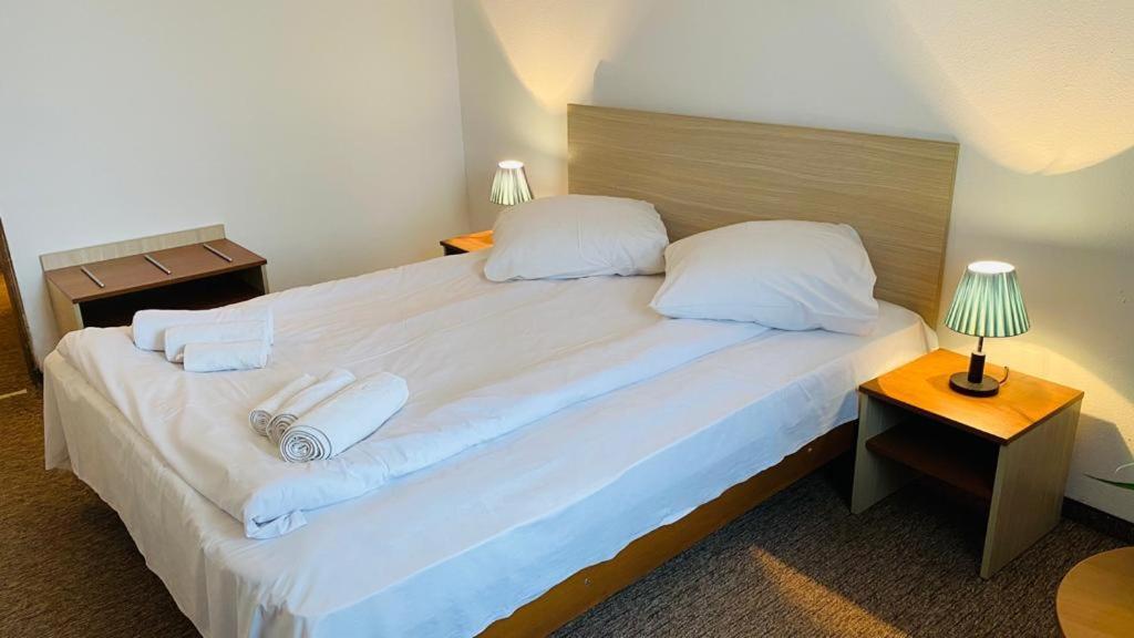 Hotel Neko Saturn Exteriör bild