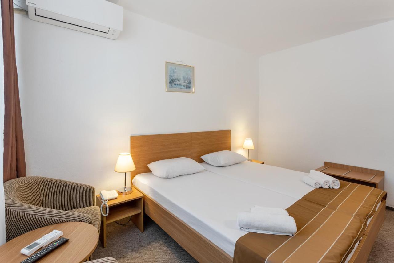 Hotel Neko Saturn Exteriör bild